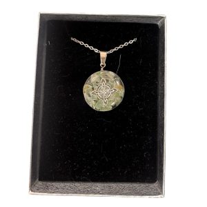 Orgonita Nudo de Brujas Cuarzo Verde